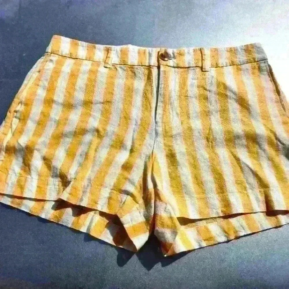 OLD NAVY  STRIPPED SHORTS - Picture 1 of 4